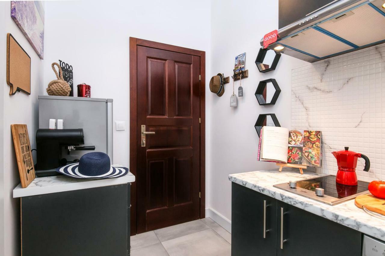 Berg Apartament Red Obok Starego Miasta Gdańsk Buitenkant foto