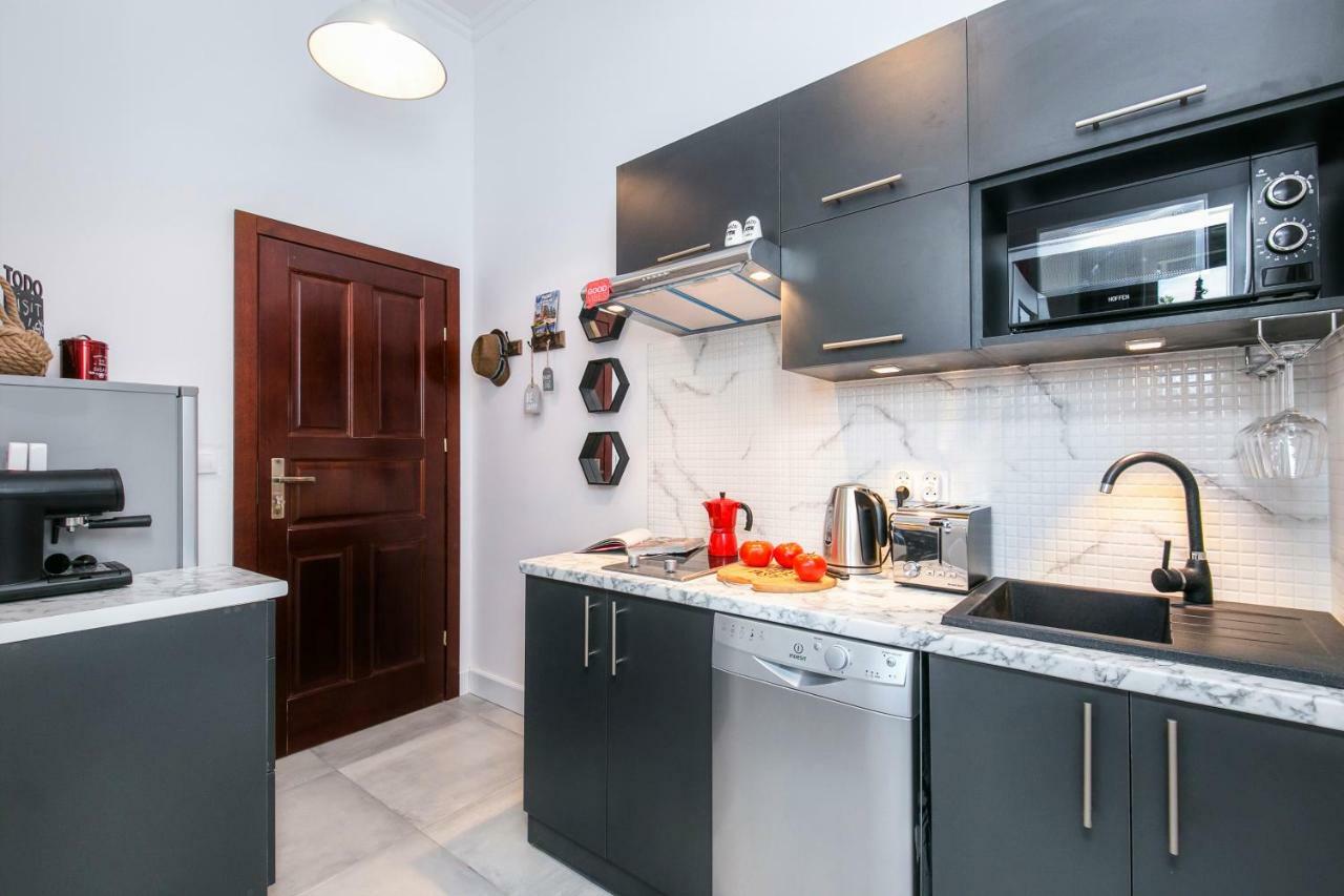 Berg Apartament Red Obok Starego Miasta Gdańsk Buitenkant foto